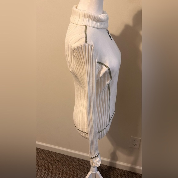 Athleta Cream Zip Up Mock Neck Fitted Jacket Large - Picture 6 of 8